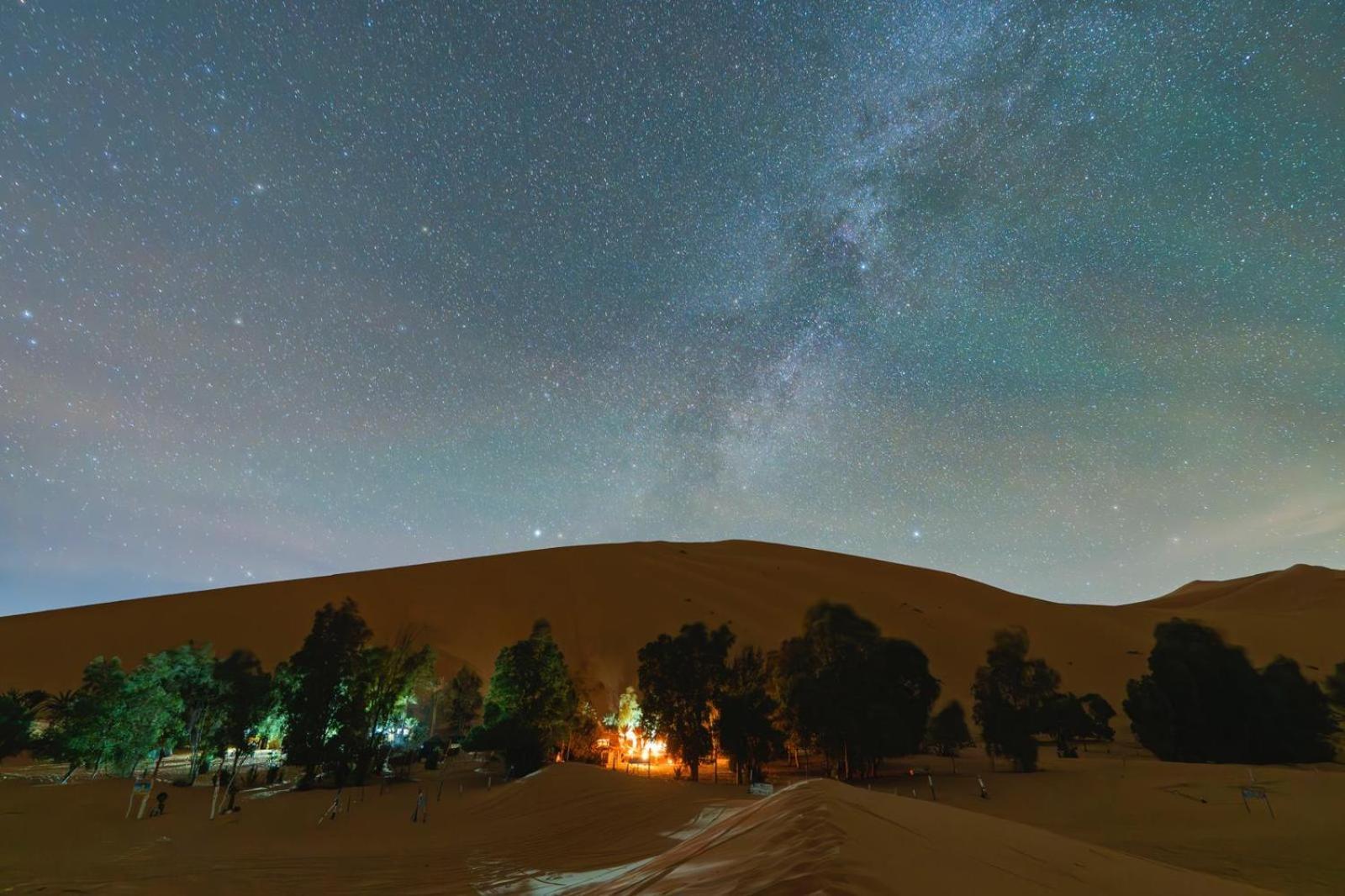 Oasis Desert Camp Obira Мерцуга Екстериор снимка