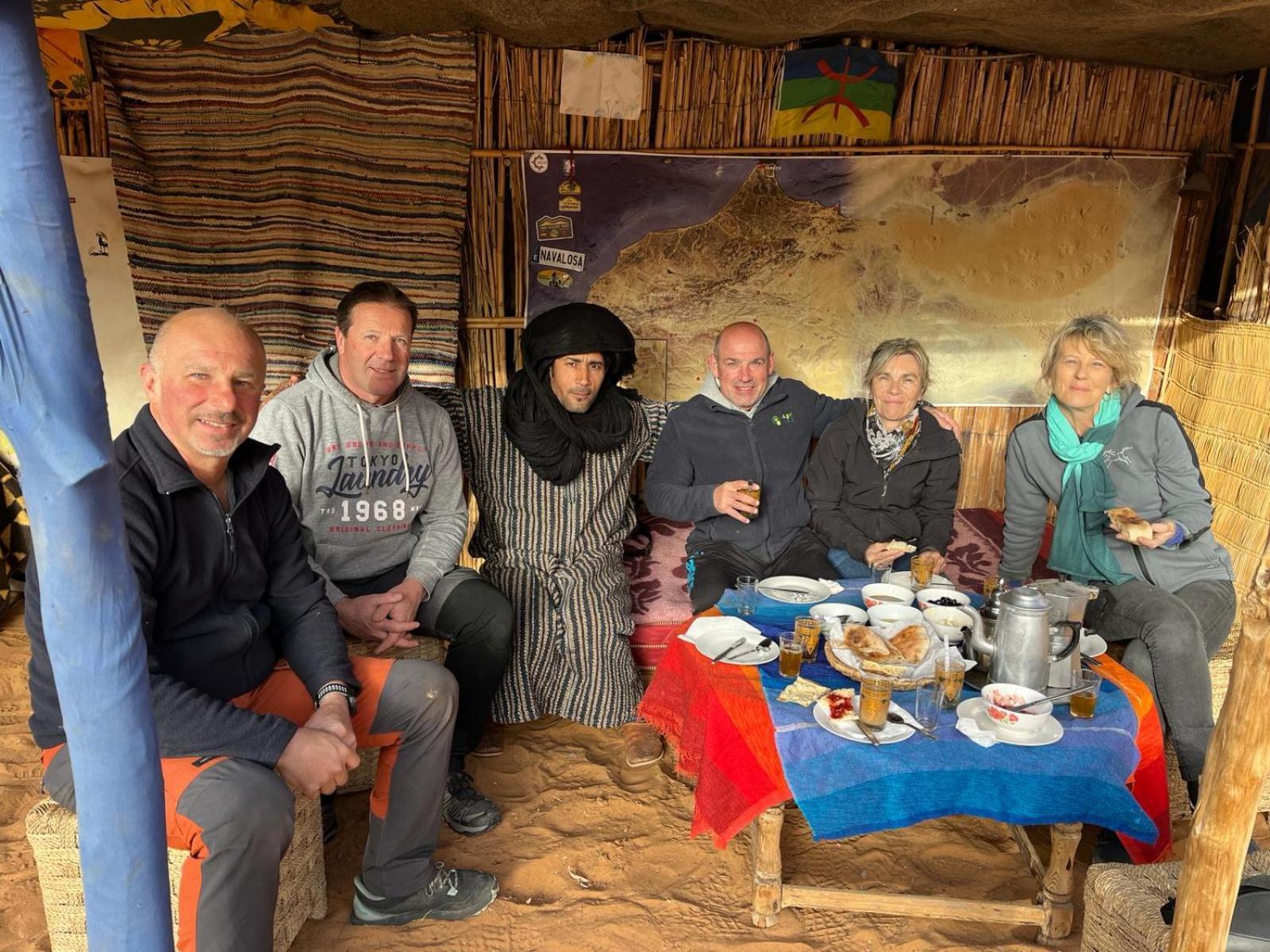 Oasis Desert Camp Obira Мерцуга Екстериор снимка