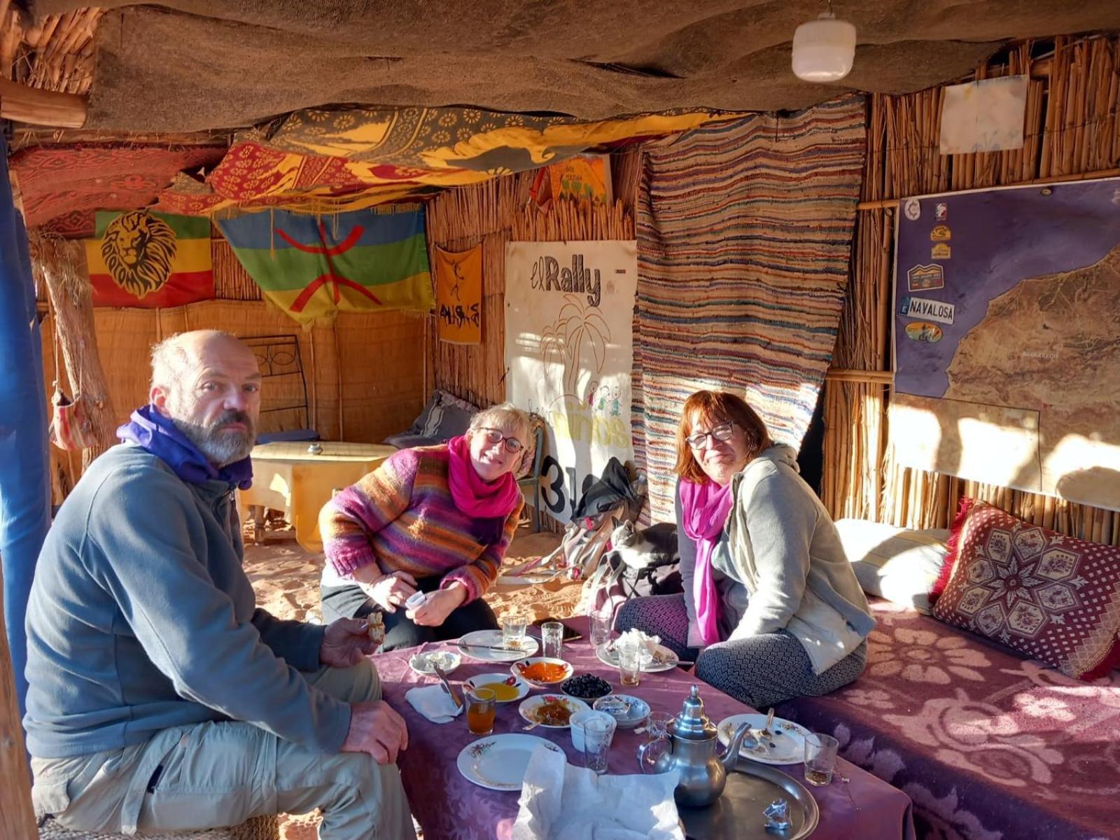 Oasis Desert Camp Obira Мерцуга Екстериор снимка