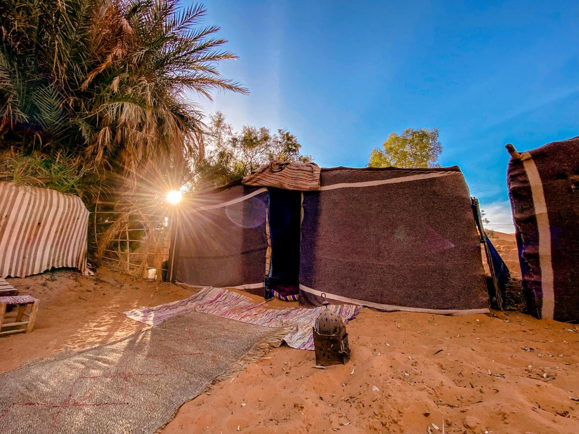 Oasis Desert Camp Obira Мерцуга Екстериор снимка